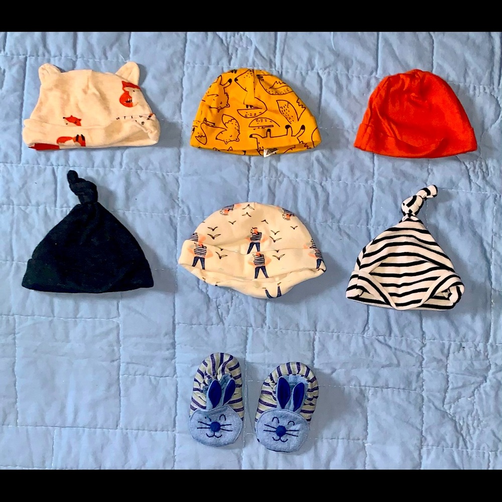Baby hats and precious newborn baby boy shoes handmade EUC and new never worn